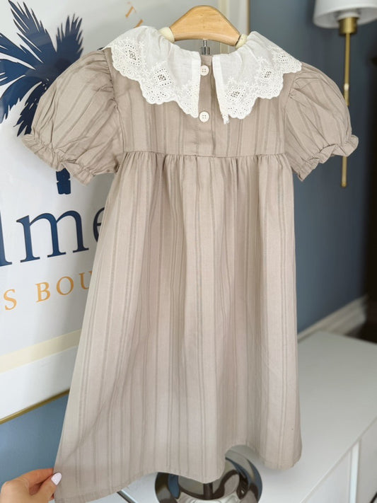 Girls Dress With White Lace Peter Pan Collar