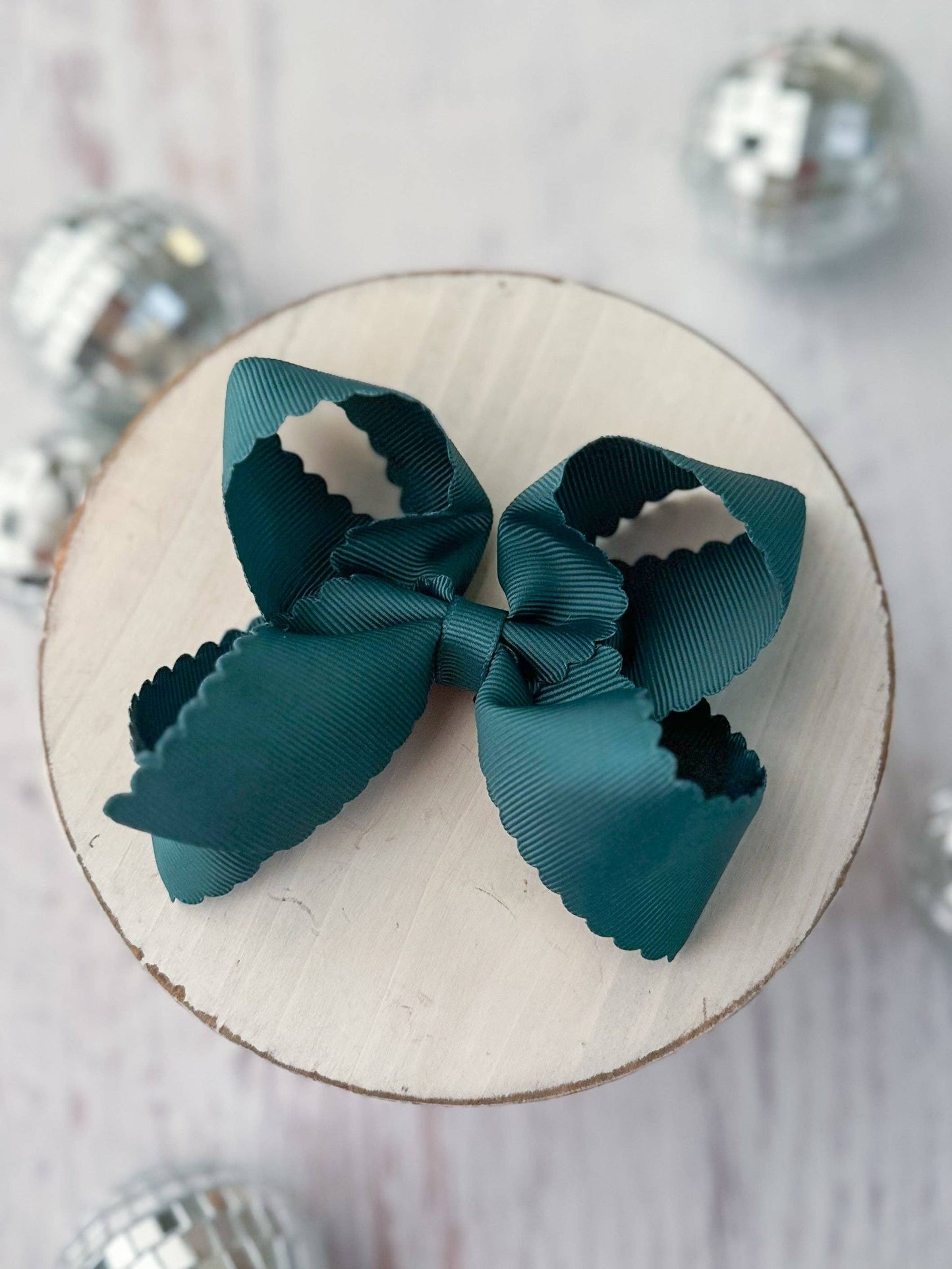 Oversize Scalloped Hair Bows - Alligator Clip - 5.5" Girls